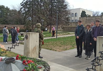 Соотечественники почтили память советских солдат
